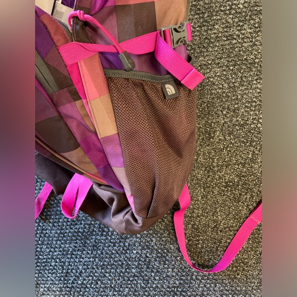 The North Face Wasatch Backpack Book Bag Plaid Pink - Picture 7 of 7